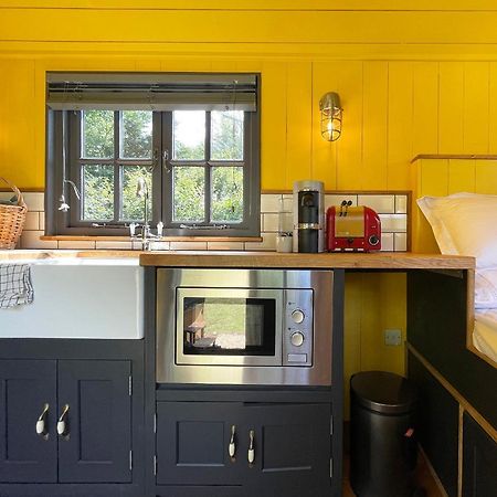 Old King William Shepherd Huts And Private Hot Tubs In North Norfolk Hunworth Dış mekan fotoğraf