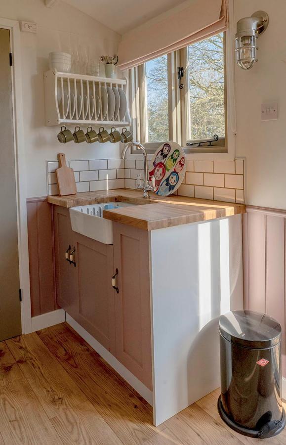 Old King William Shepherd Huts And Private Hot Tubs In North Norfolk Hunworth Dış mekan fotoğraf
