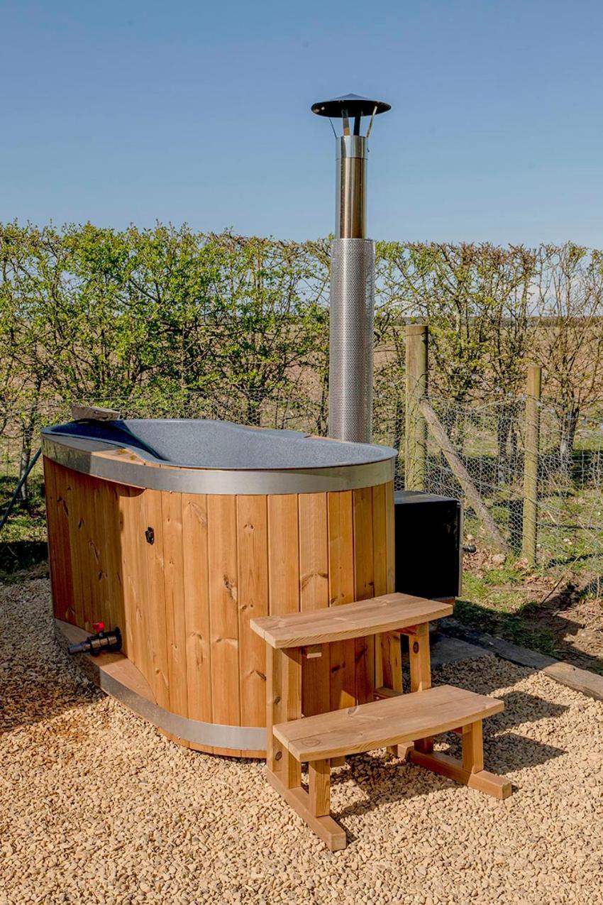 Old King William Shepherd Huts And Private Hot Tubs In North Norfolk Hunworth Dış mekan fotoğraf