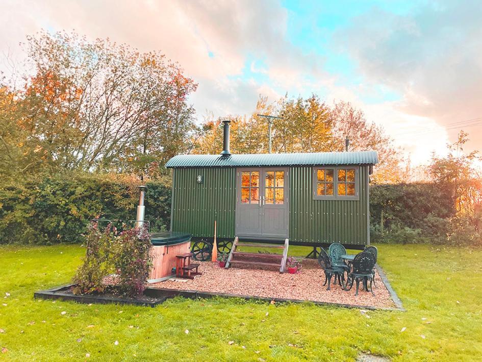 Old King William Shepherd Huts And Private Hot Tubs In North Norfolk Hunworth Dış mekan fotoğraf
