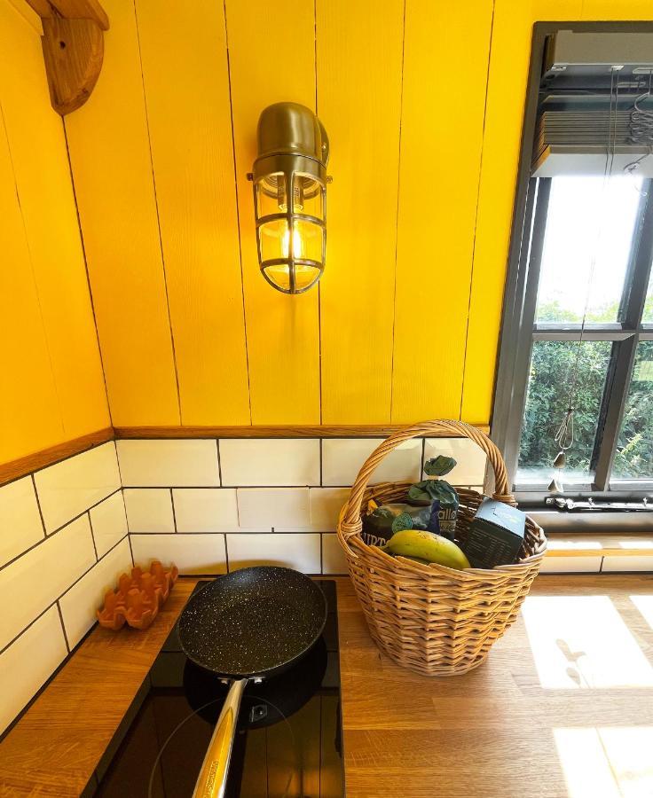 Old King William Shepherd Huts And Private Hot Tubs In North Norfolk Hunworth Dış mekan fotoğraf